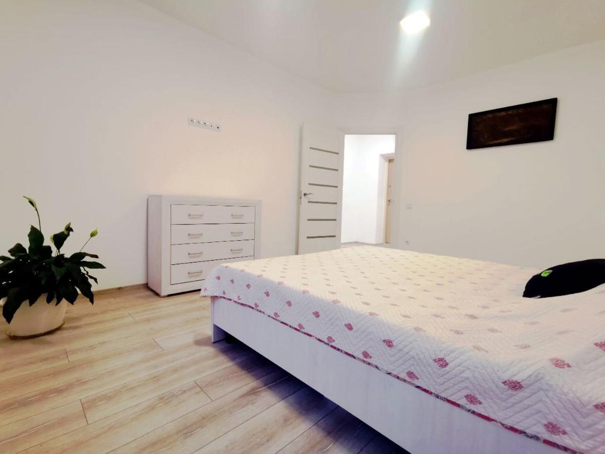 Ferienwohnung Квартира Для Вас Карла Мікльоша 7 Lemberg Exterior foto