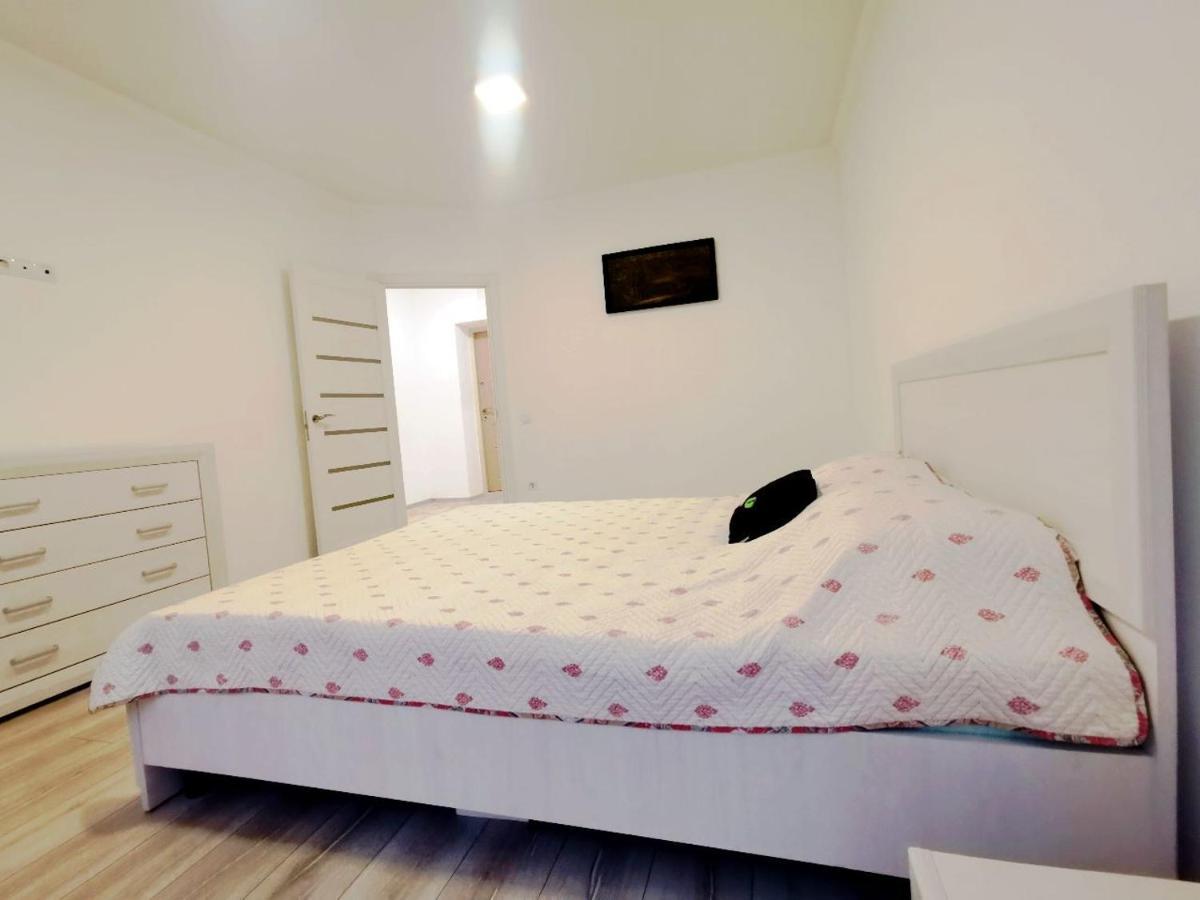 Ferienwohnung Квартира Для Вас Карла Мікльоша 7 Lemberg Exterior foto